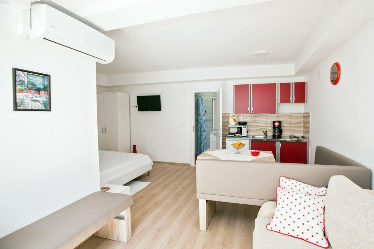 The Garden Rooms & Suites Split Exterior photo